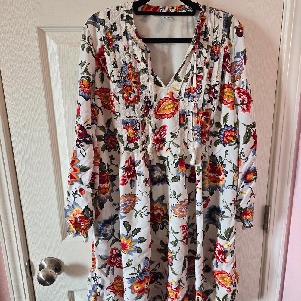 Old Navy Floral Bohemian White Dress Tunic with Red and Orange accents Medium